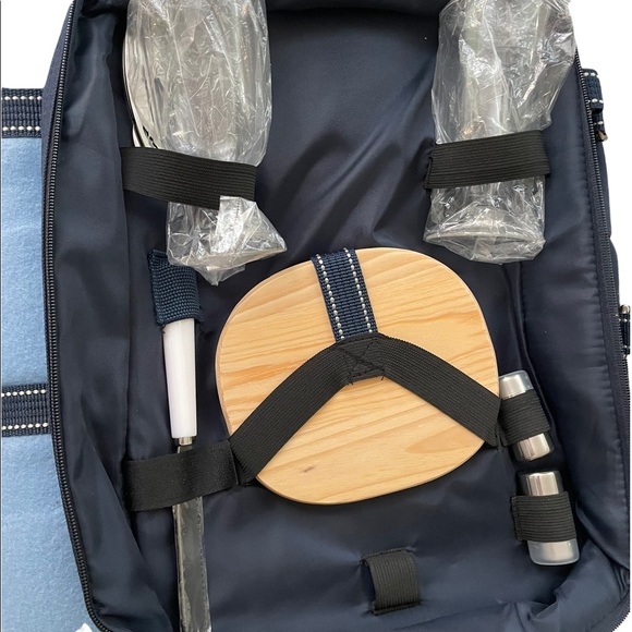 HSN Red Envelope Picnic Cooler Backpack Original $130 BRAND NEW!! Navy Blue - Picture 4 of 9